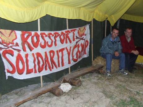 Click on image to see full-sized version Joe Burke & Der Holland from Bantry at the camp.
