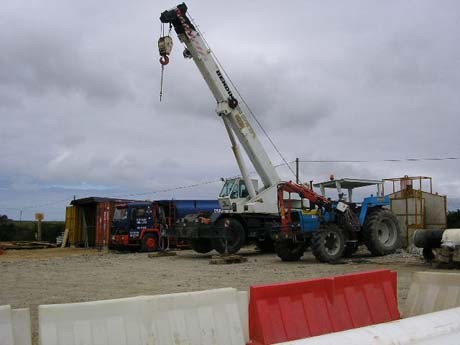 2004_0103compoundfirst0010.jpg